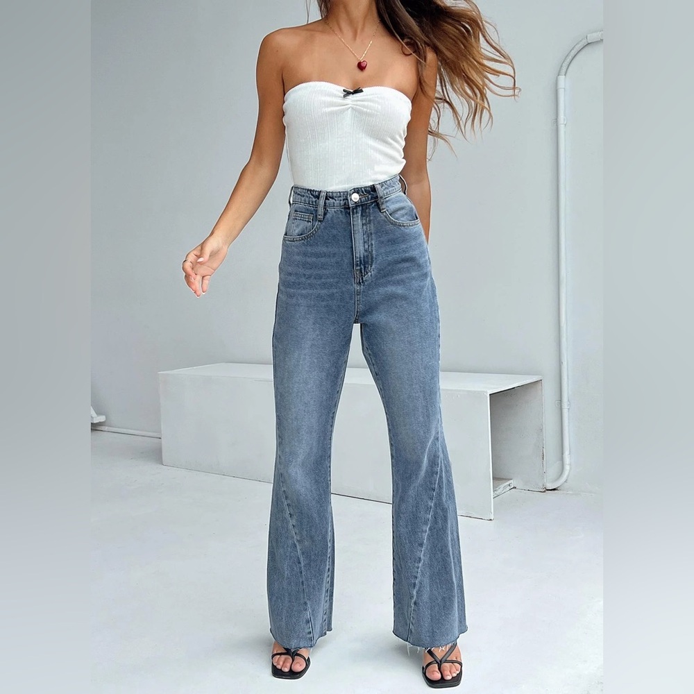 Princess Polly Chandra Flare Jeans High Rise Mid Wash Denim Jeans Size 2